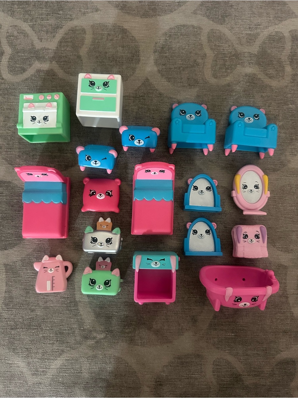 Shopkins Happy Places sets